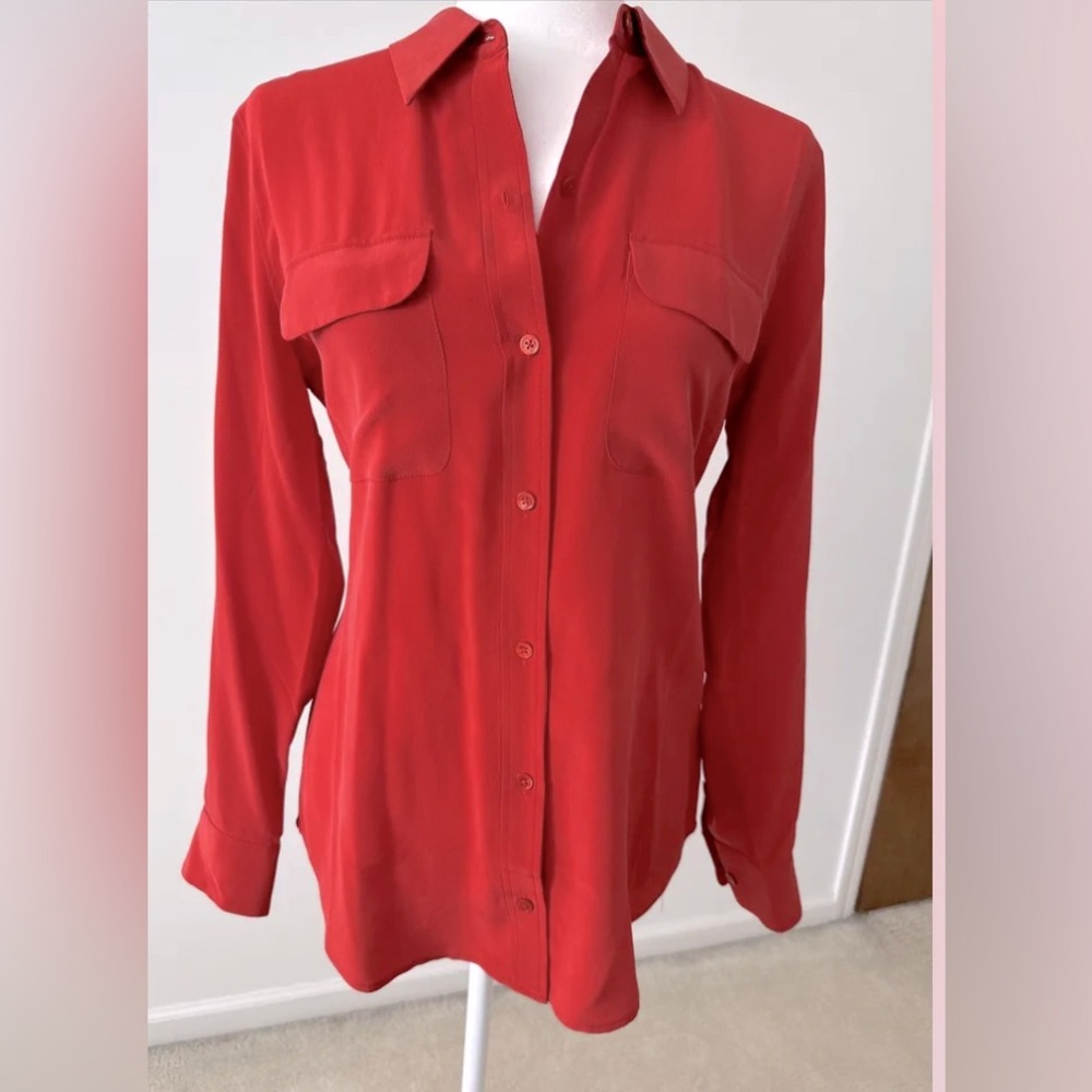 Equipment Femme Womens Collared Solid Silk Button Down. Red Size S.